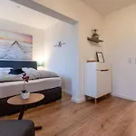 Mit Balkon In Westerdeichstrich Appartement