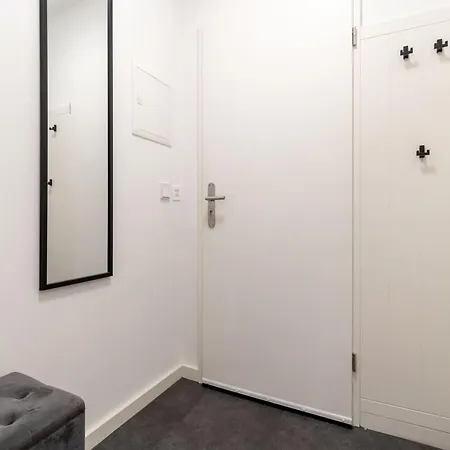 Appartement Mit Balkon In Westerdeichstrich