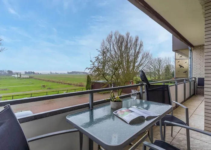 Mit Balkon In Westerdeichstrich Stinteck